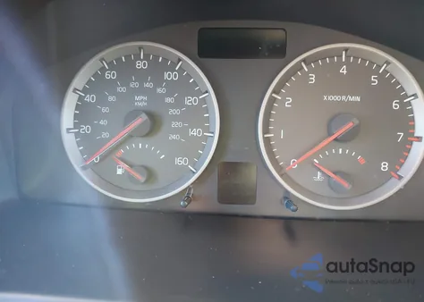 2005 Volvo S40 T5 Awd from USA, damaged, VIN YV1MH682852077398